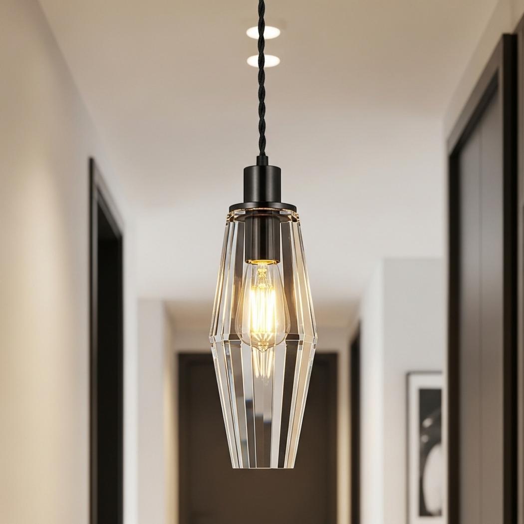 Conical crystal pendant